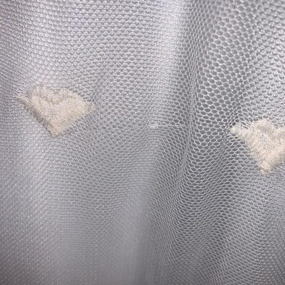 Beautiful lace modest dress - Picture 2 of 6